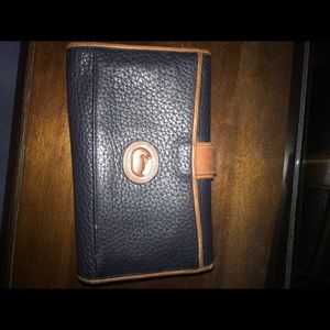 Dooney and bourke wallet
